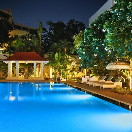 타지 콘네마라, 첸나이 호텔 외부 사진 The pool at the hotel